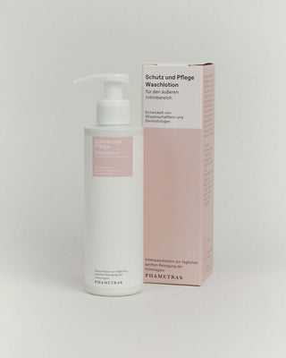 Phametra Schutz und Pflege Waschlotion für den äußeren Intimbereich, in weißer Pumpflasche mit rosa Verpackung, entwickelt von Wissenschaftlern und Dermatologen für eine sanfte Reinigung der Intimregion