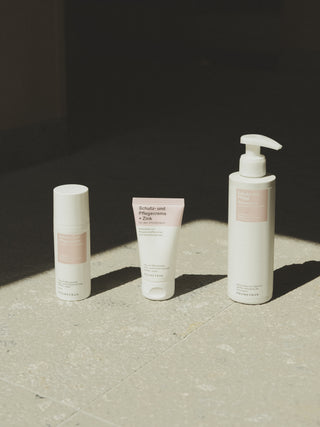 Schutz und Pflegecreme mit Zink, Schutz und Pflegecreme und Intimwaschlotion.